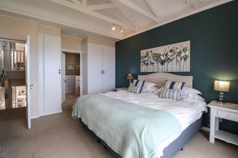 To Let 4 Bedroom Property for Rent in Pinnacle Point Golf Estate Western Cape